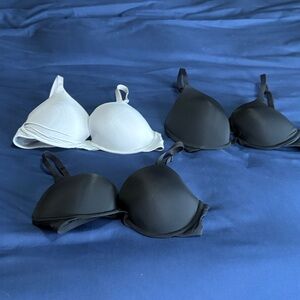 Lot of 3 SO Junior padded push up bras 2 Black and 1 grey size 34D
